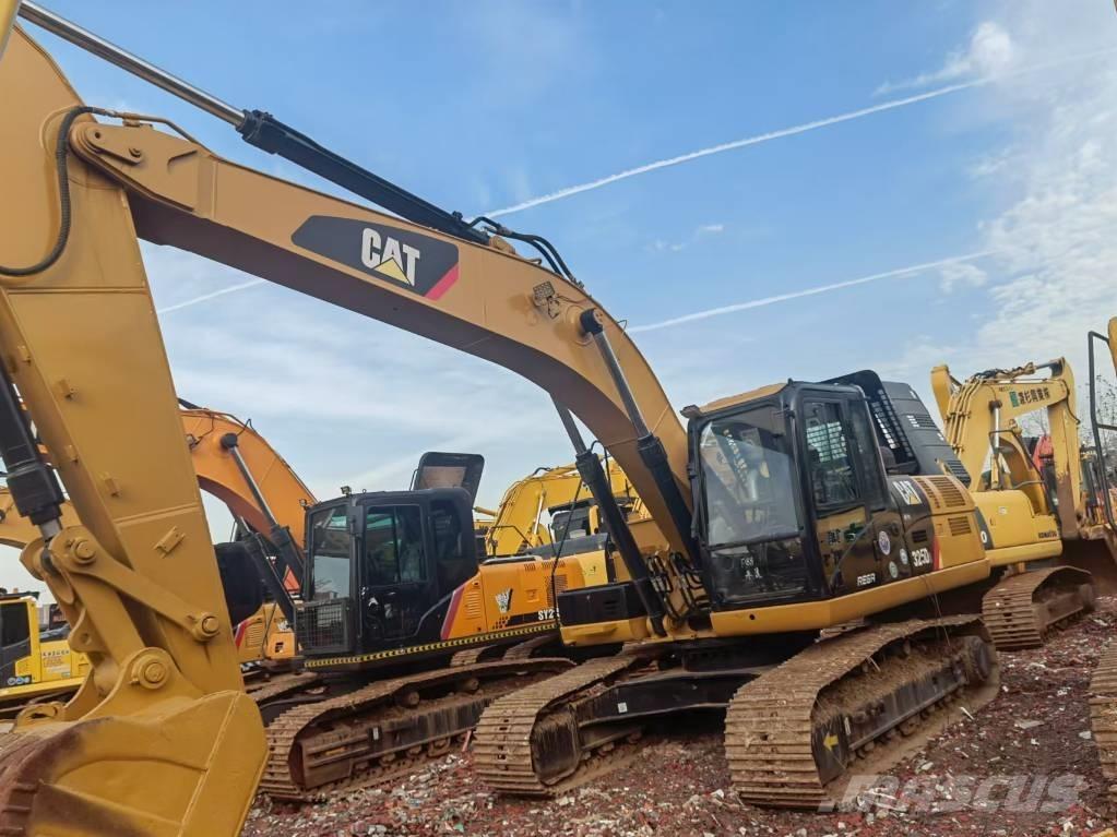 CAT 325 D2 Rupsgraafmachines