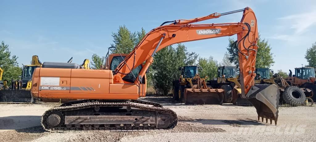 Doosan DX 255 LC Rupsgraafmachines