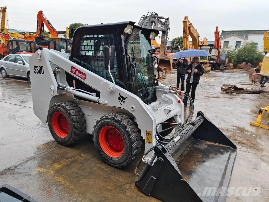 Bobcat S 300 Schrankladers