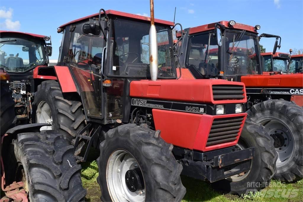 Case IH 844 XL Tractoren