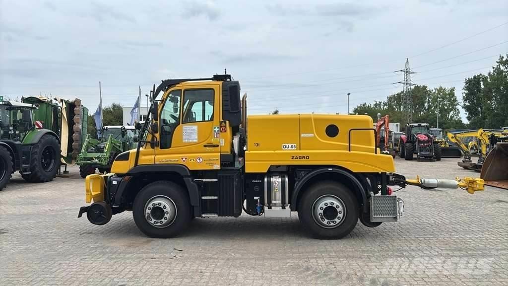Unimog U423 Chassis met cabine