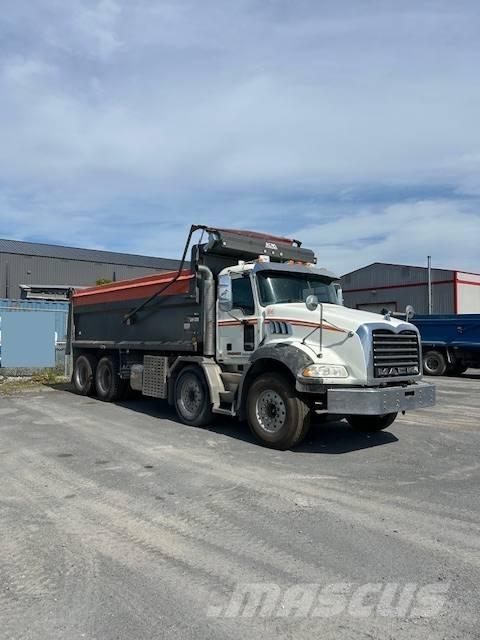 Mack GU813 Kipper
