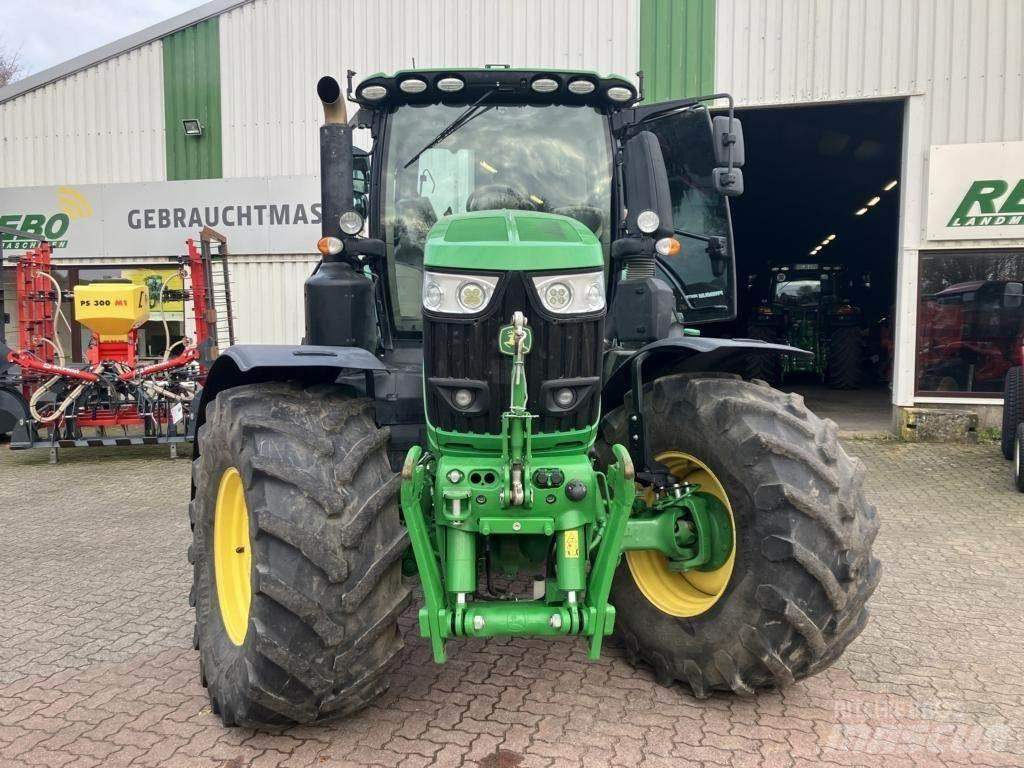 John Deere 6250R Tractoren