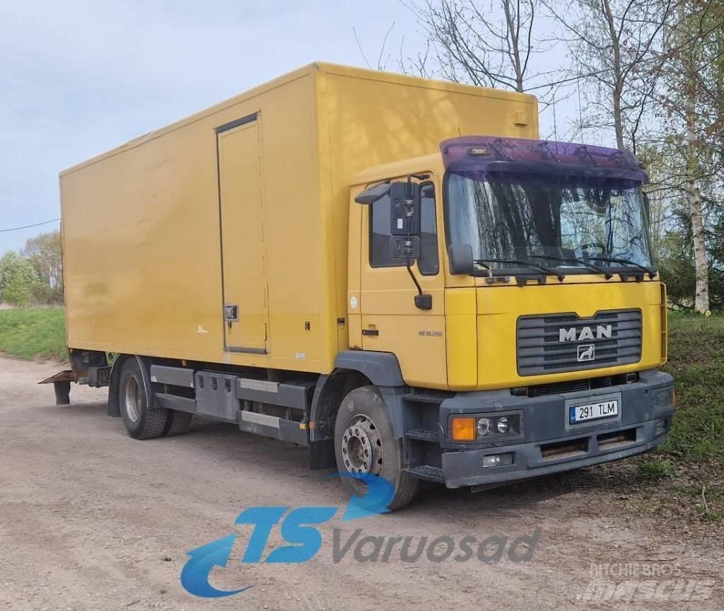 MAN ME 18.250 4x2 BL Bakwagens met gesloten opbouw