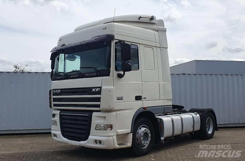 DAF XF 105.460 Trekkers