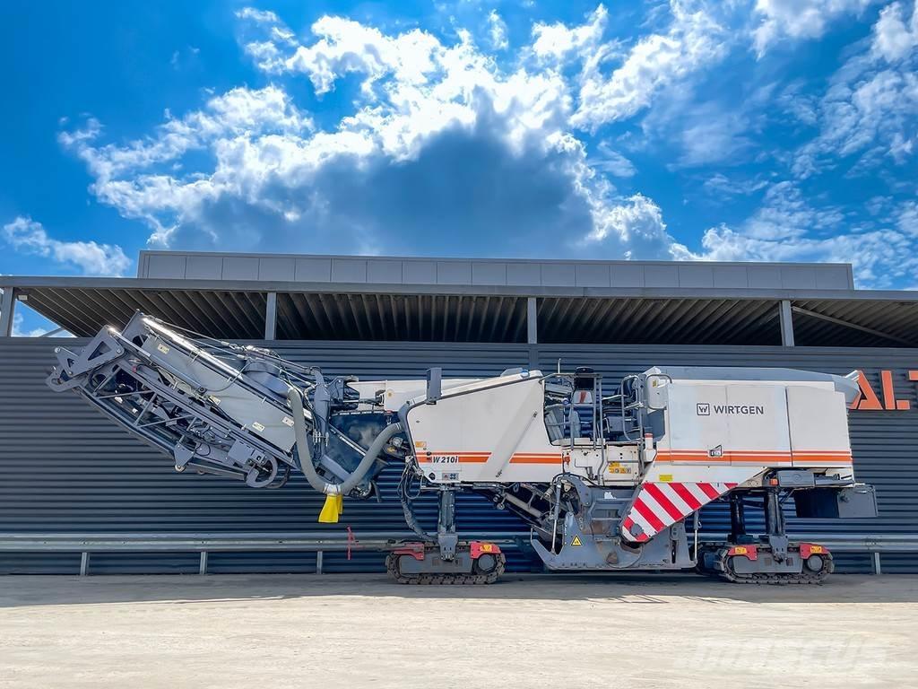 Wirtgen W 210 I Asfaltfrezen