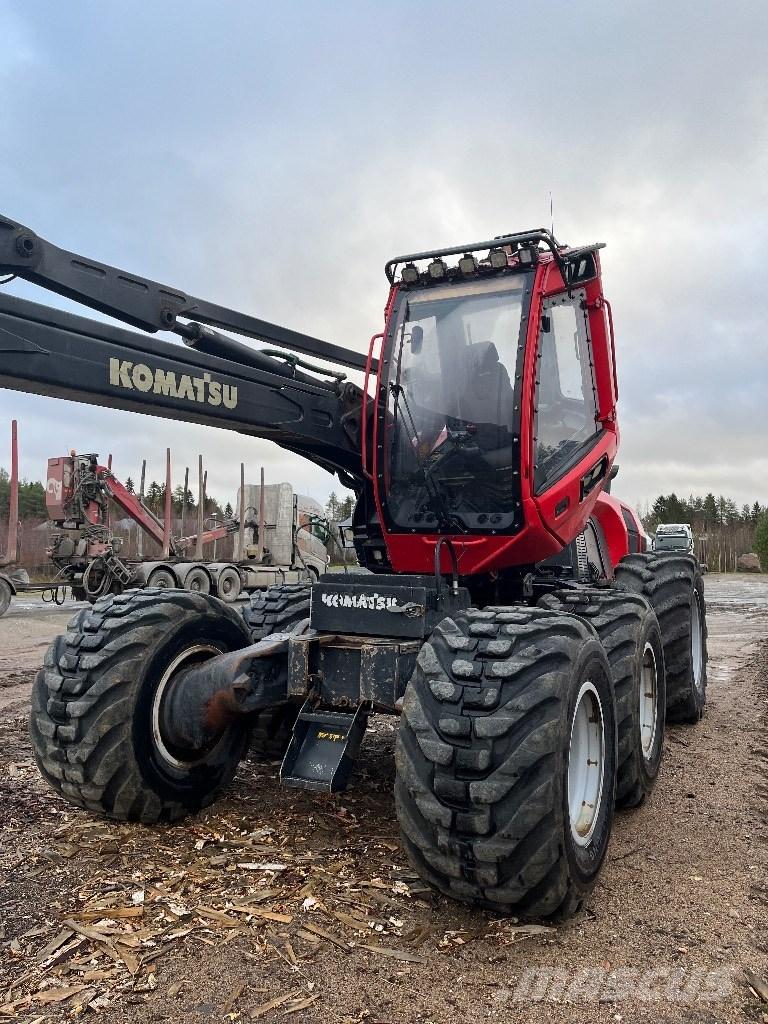 Komatsu 911 Harvesters