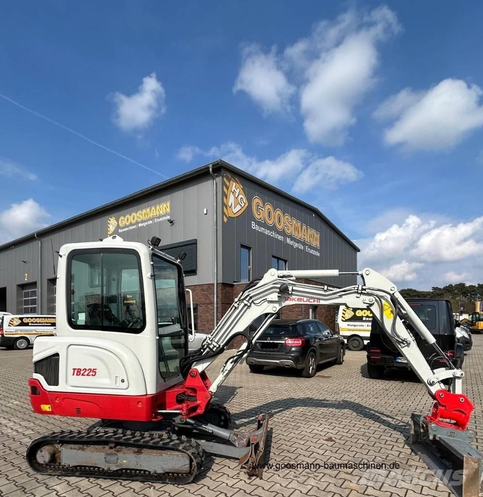 Takeuchi TB 225 Minigraafmachines < 7t