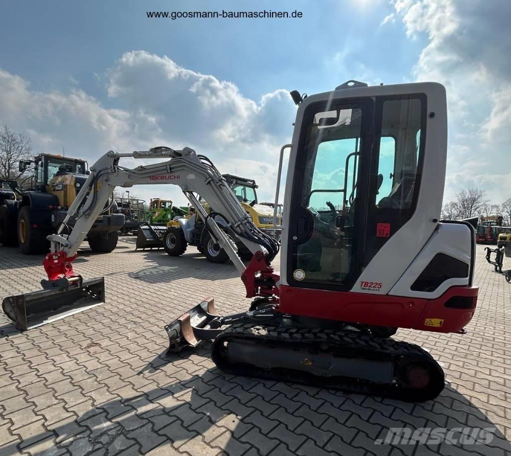 Takeuchi TB 225 Minigraafmachines < 7t