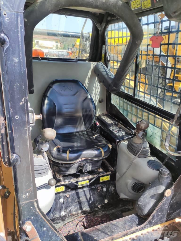 CAT 257 B 2 Rupsladers