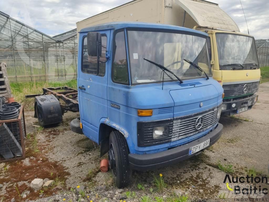 Mercedes-Benz 608 Chassis met cabine