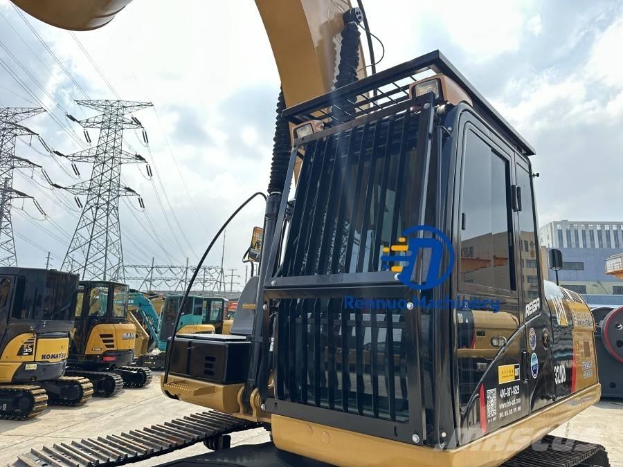 CAT 320 D Rupsgraafmachines