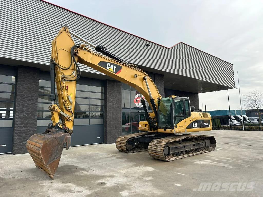 CAT 325 DL Rupsgraafmachines