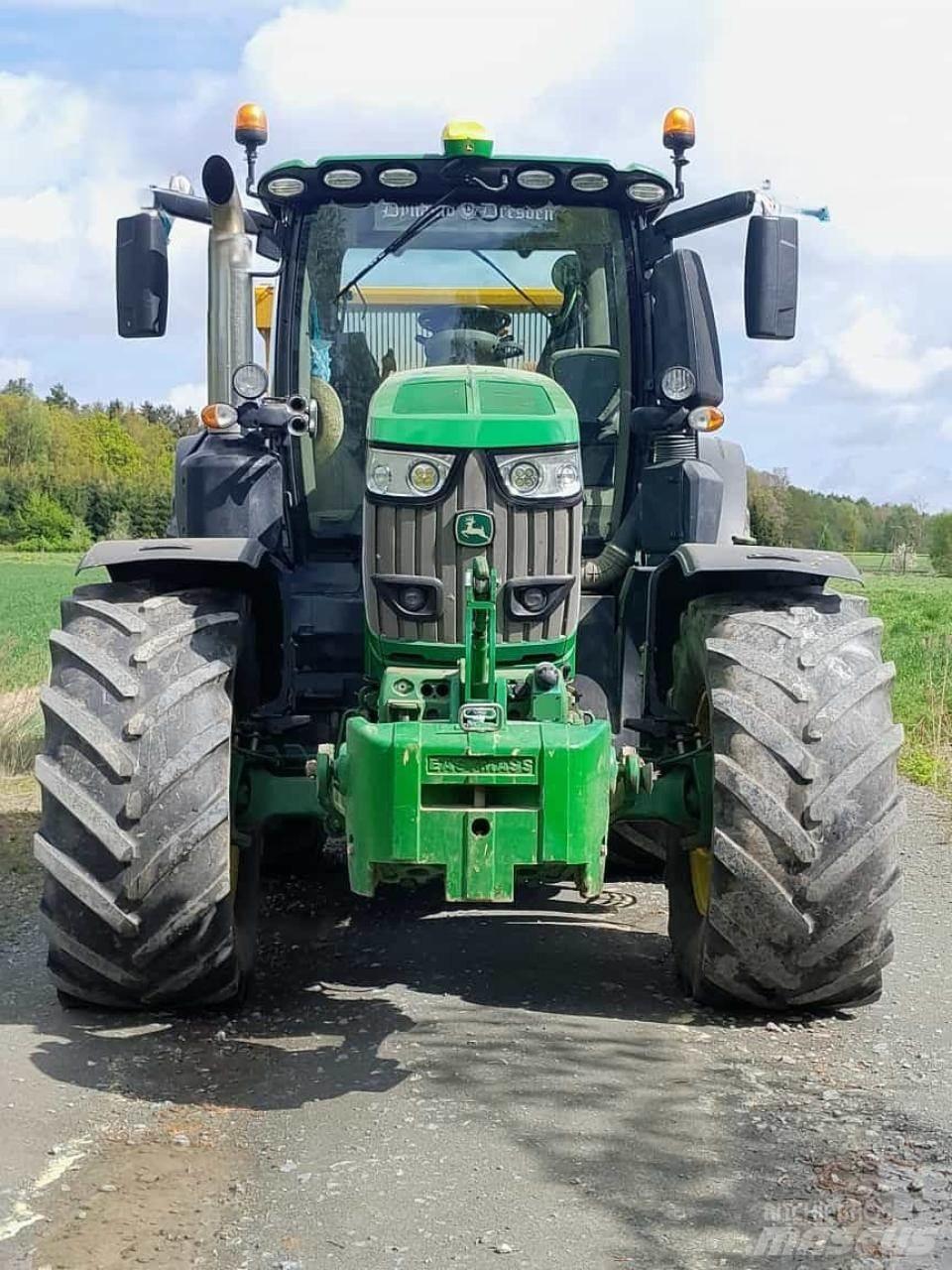 John Deere 6175 R Tractoren