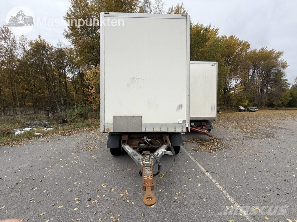 Närko D4HW13L62 Gesloten opbouw trailers