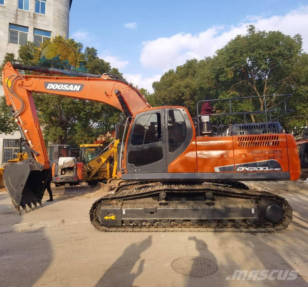 Doosan DX 300 LC Rupsgraafmachines
