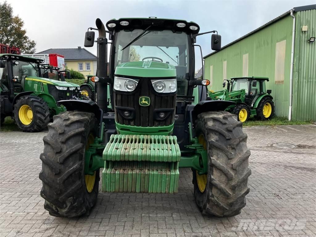 John Deere 6150R Tractoren