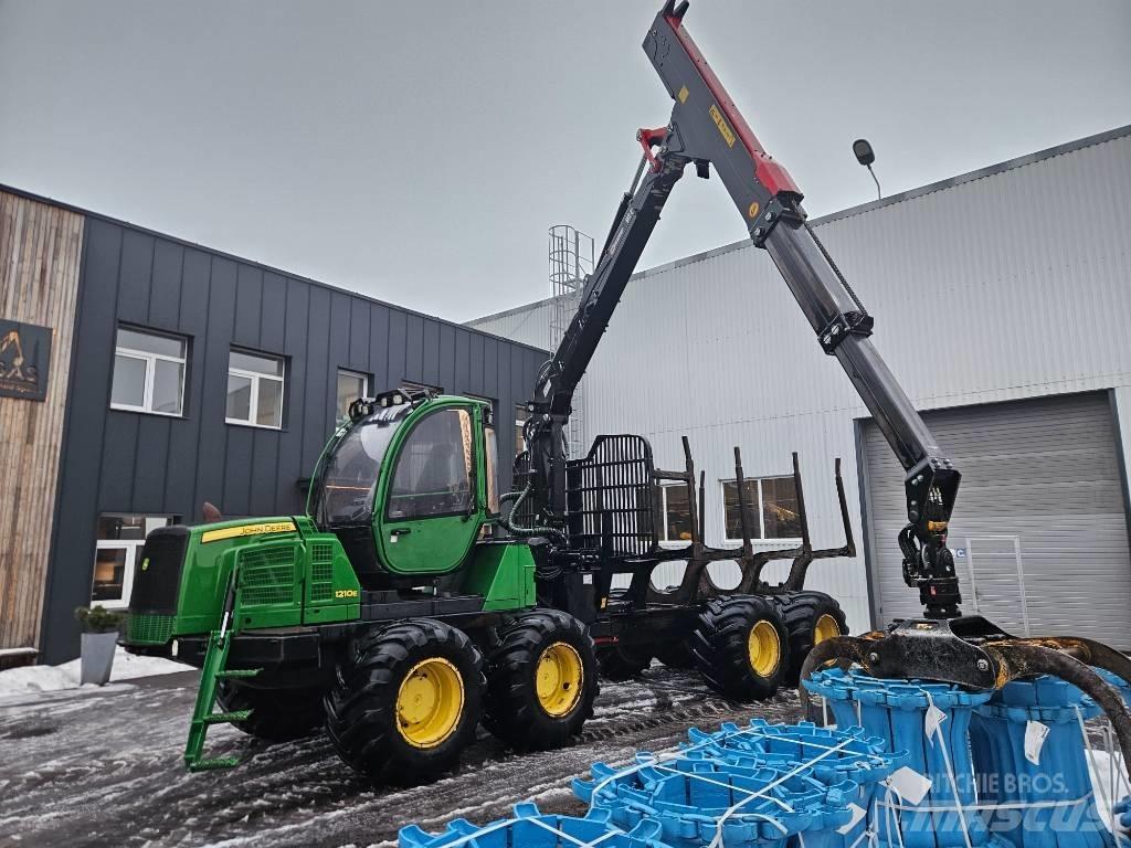 John Deere 1210 E Uitrijwagens