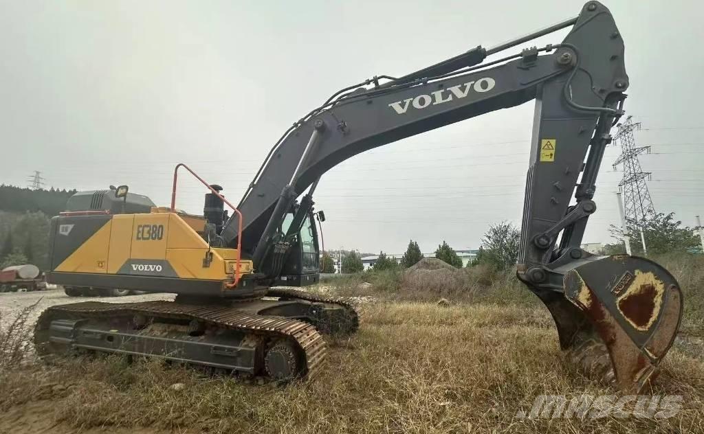Volvo 380 Rupsgraafmachines
