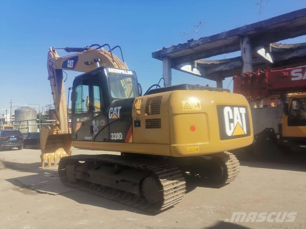 CAT 320 D Rupsgraafmachines
