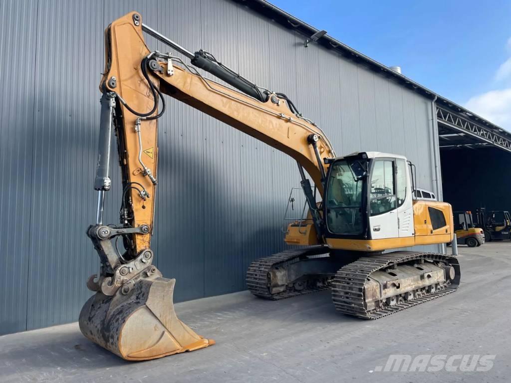 Liebherr R922 SLC Rupsgraafmachines