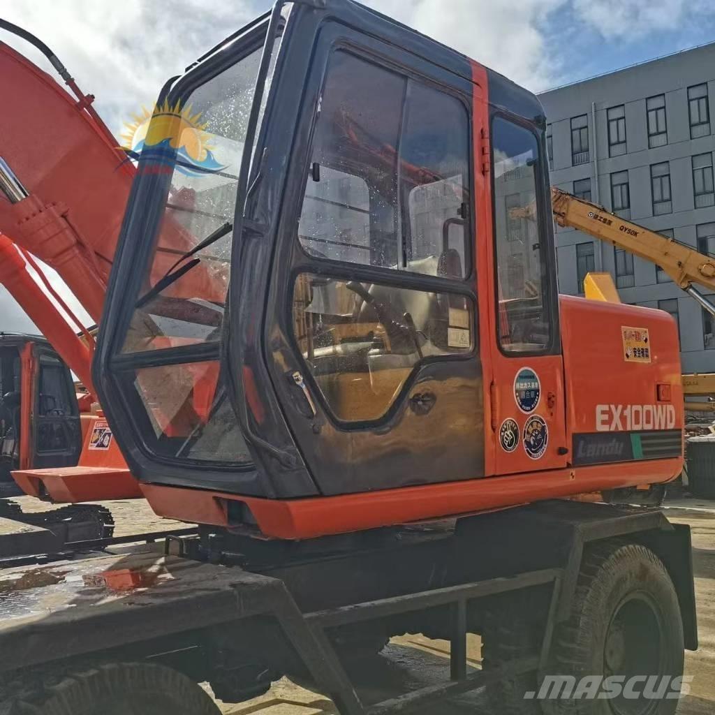 Hitachi EX 100 W D Wielgraafmachines