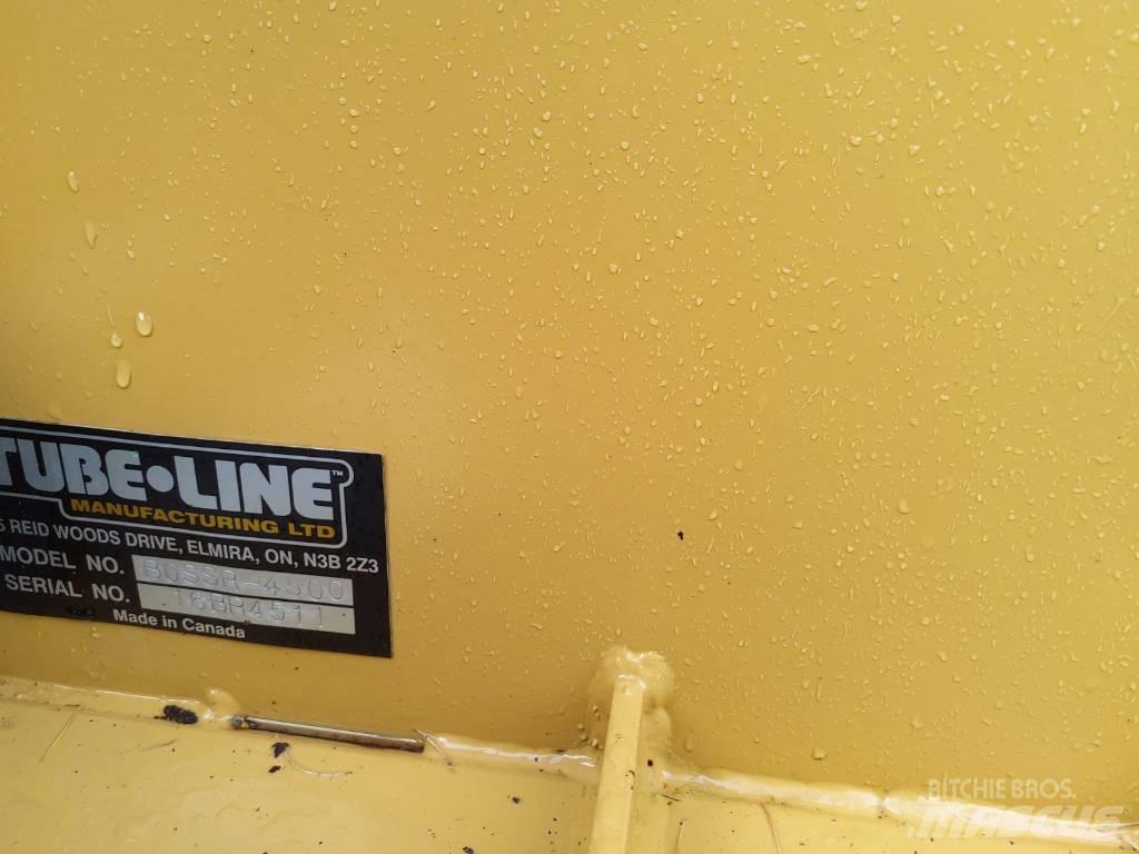  Bale Boss R 4500 Balenhakselaars, -snijders en -afwikkelaars