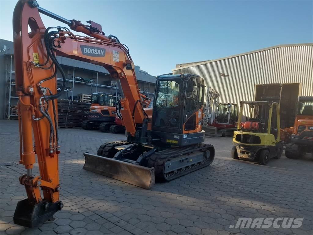 Doosan DX85R-3 Midigraafmachines 7t - 12t