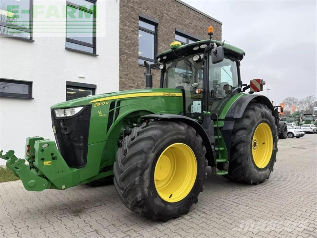 John Deere 8370 r Tractoren