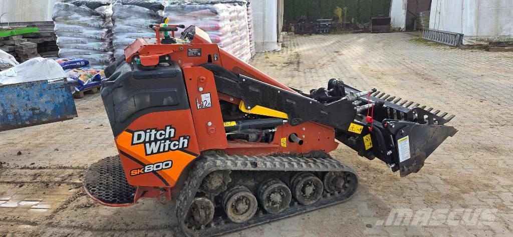 Ditch Witch SK 800 Miniladers