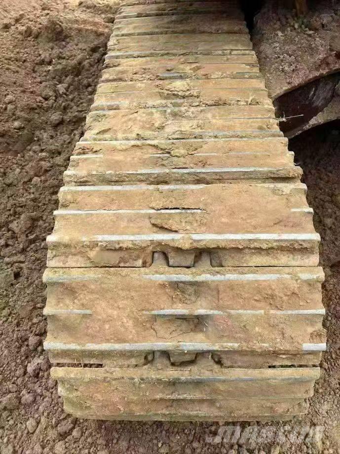 CAT 320 D L Rupsgraafmachines