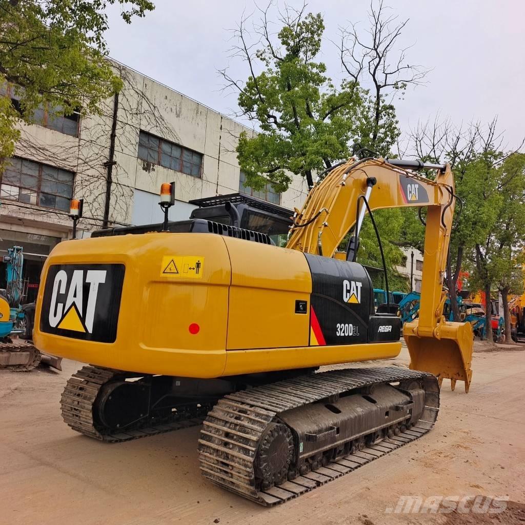 CAT 320 D2L Rupsgraafmachines