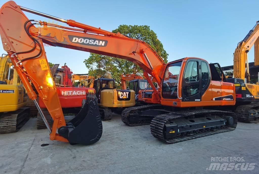 Doosan DX 225LC-9C Rupsgraafmachines