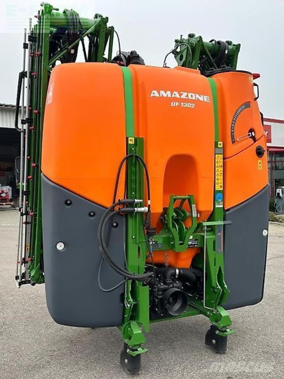 Amazone uf 1302 Getrokken spuitmachines