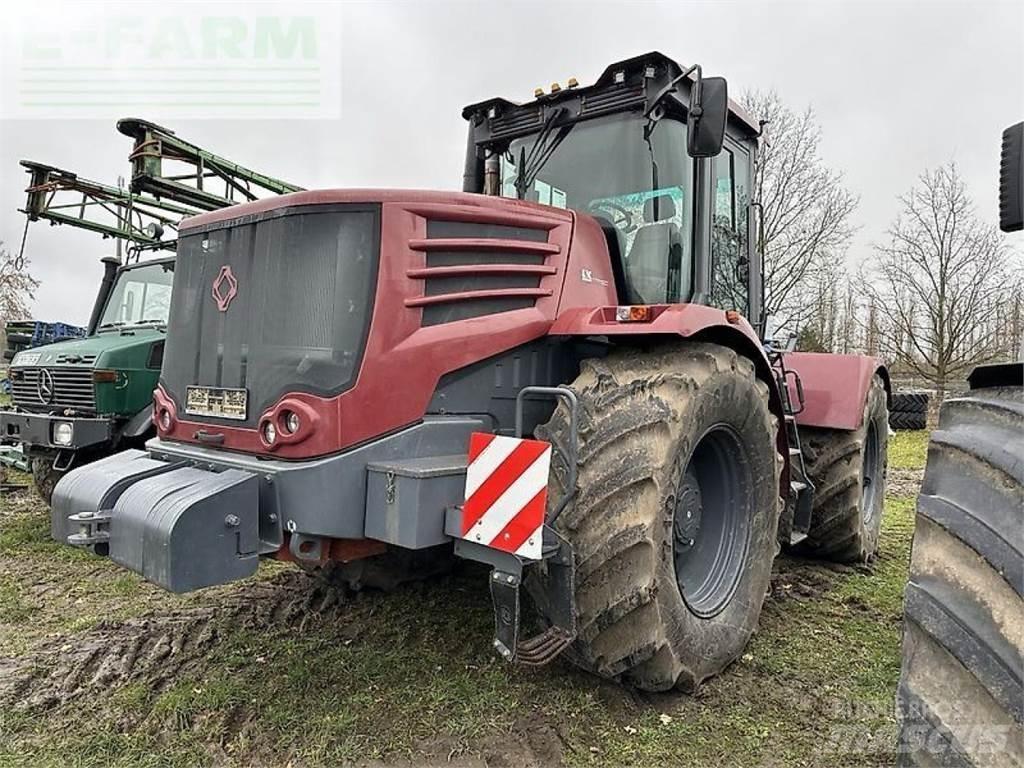 Kirovets k-743 Tractoren