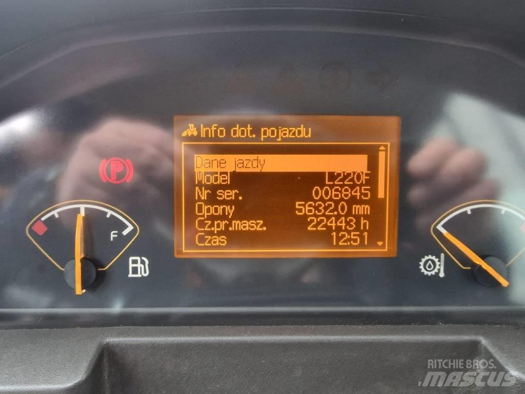 Volvo L 220 F Wielladers