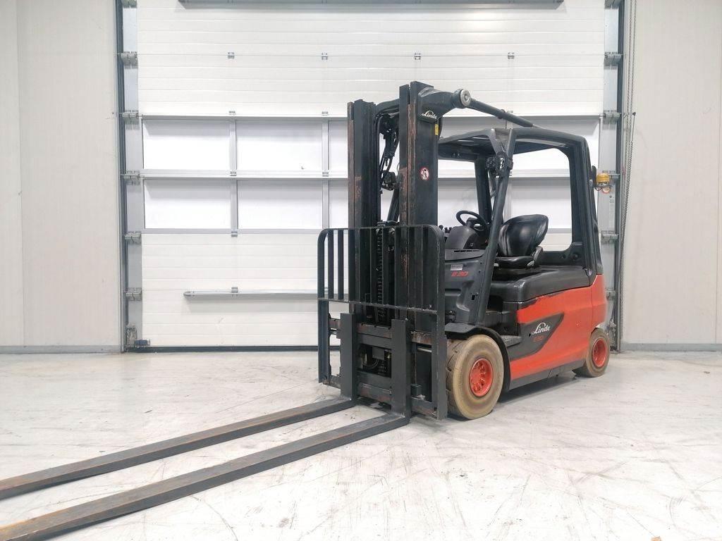 Linde E30L-01 Elektrische heftrucks