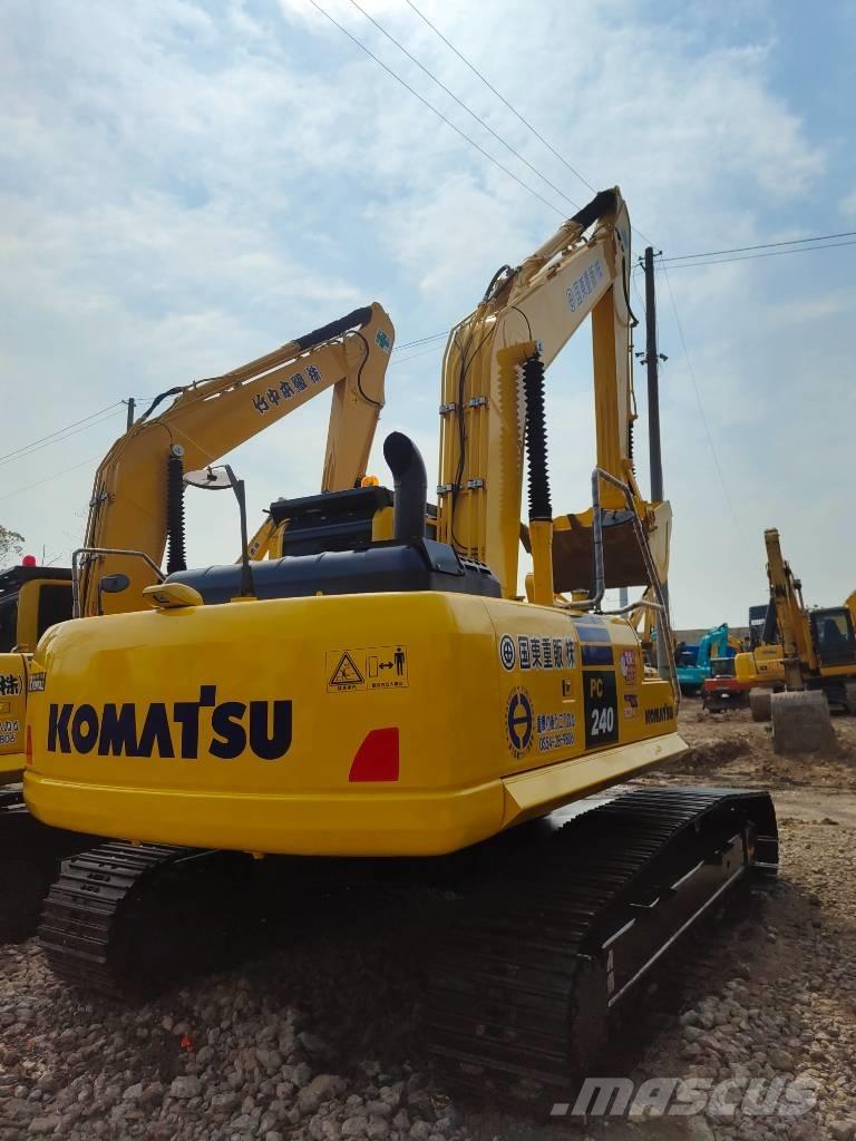 Komatsu PC 240 LC Rupsgraafmachines