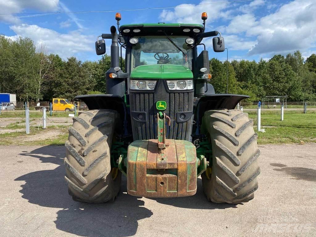 John Deere 7310R Tractoren