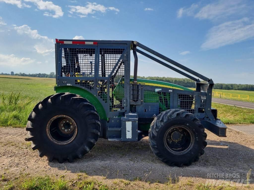 John Deere 5100 M Bosbouw tractoren