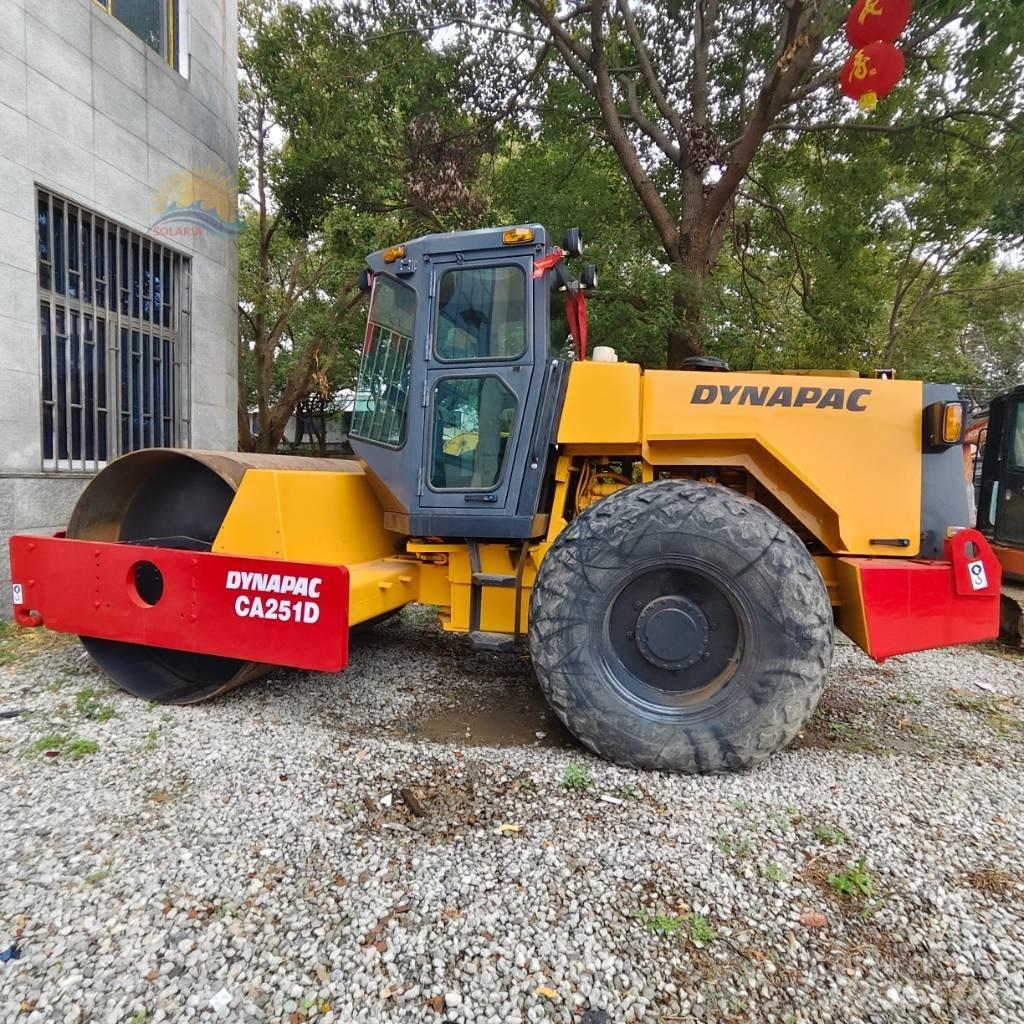 Dynapac CA 251 D Trilrolwalsen