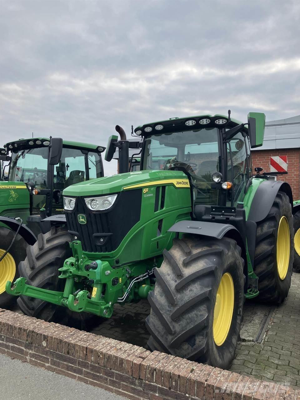 John Deere 6R 215 Tractoren