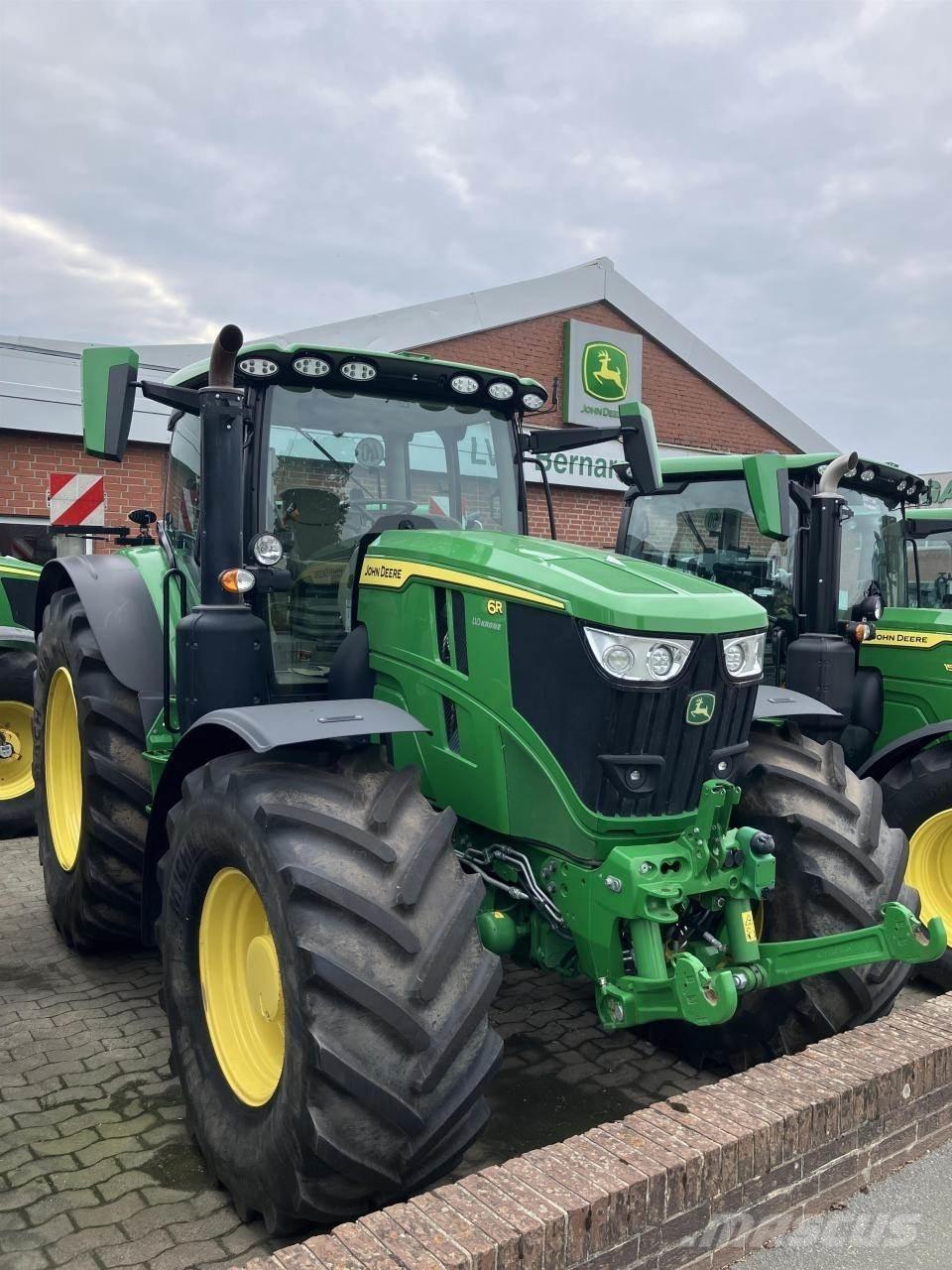 John Deere 6R 215 Tractoren