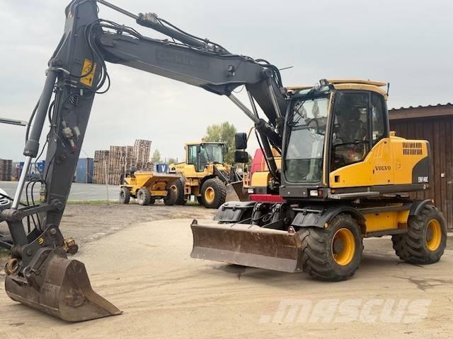 Volvo EW 140 C Wielgraafmachines