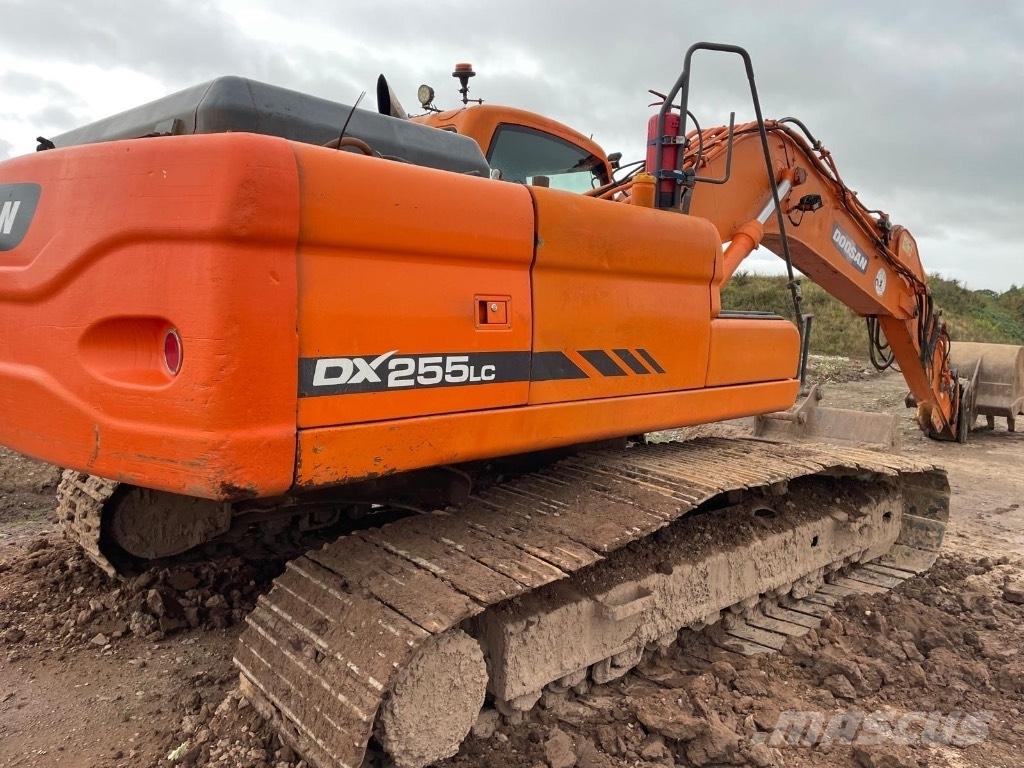 Doosan DX 255 LC Rupsgraafmachines