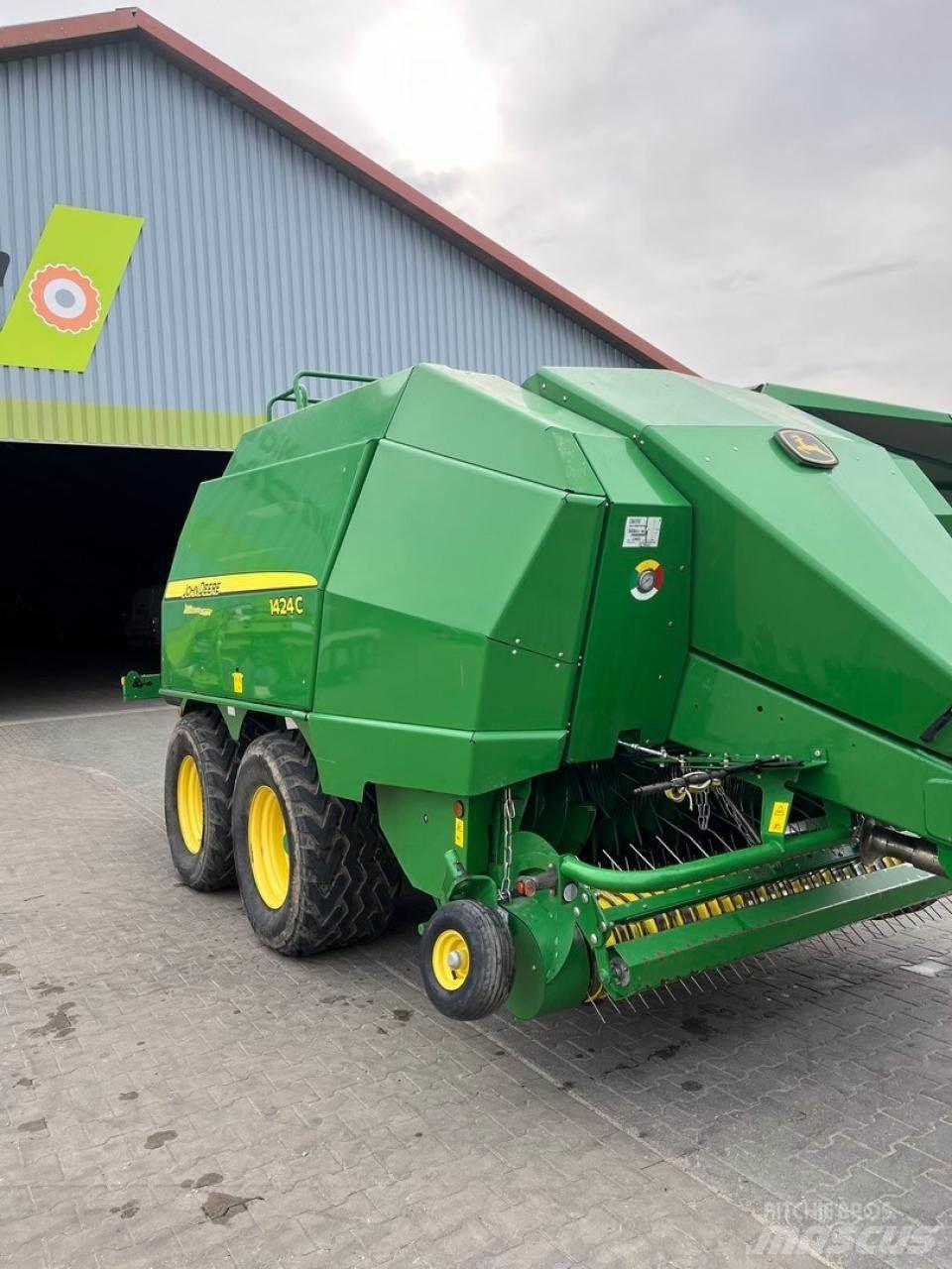 John Deere 1424 C Vierkante balenpers