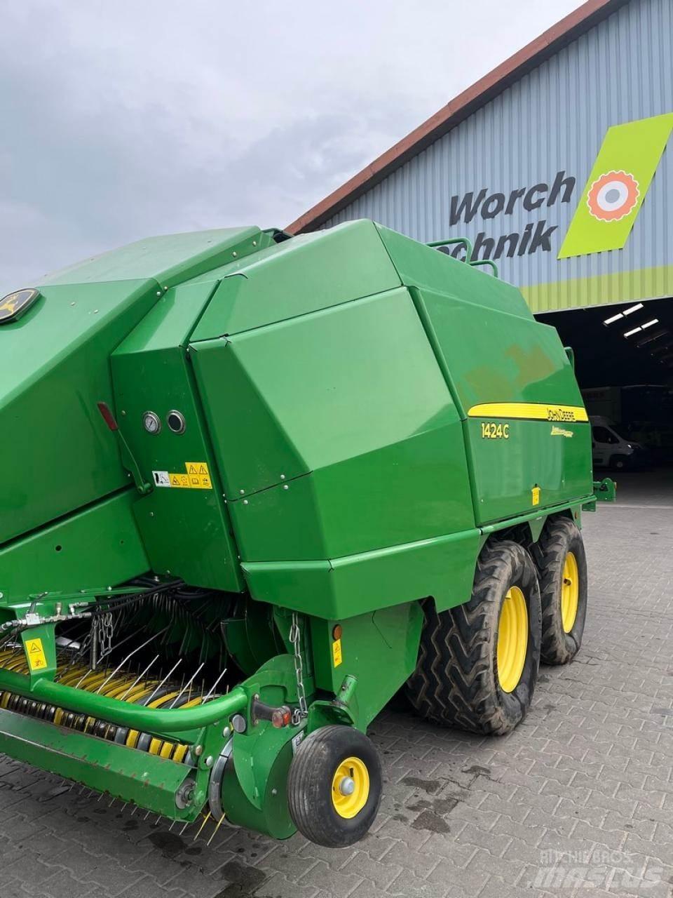 John Deere 1424 C Vierkante balenpers