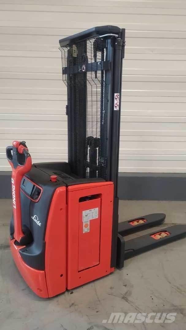 Linde L14 Zelfrijdende stapelaars