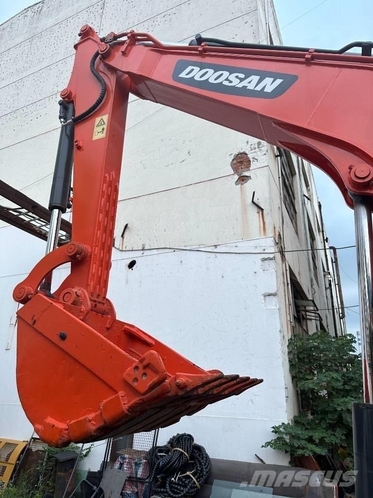 Doosan DX 60 Minigraafmachines < 7t