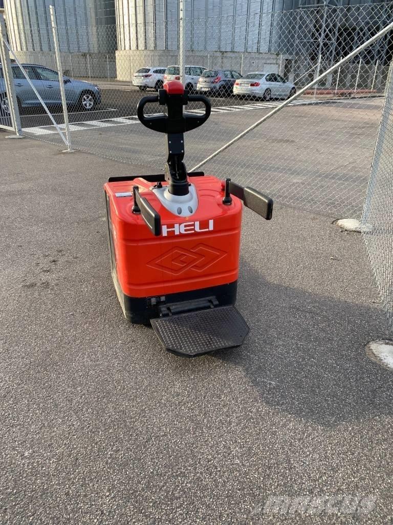 Heli CBD 20 Pallettruck met meerij platform